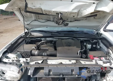 2019 Toyota Tacoma Sr5 V6 z USA, uszkodzony, nr VIN 5TFCZ5AN8KX194944